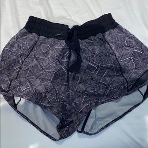 Lulu Lemon Hotty Hot Shorts Tall